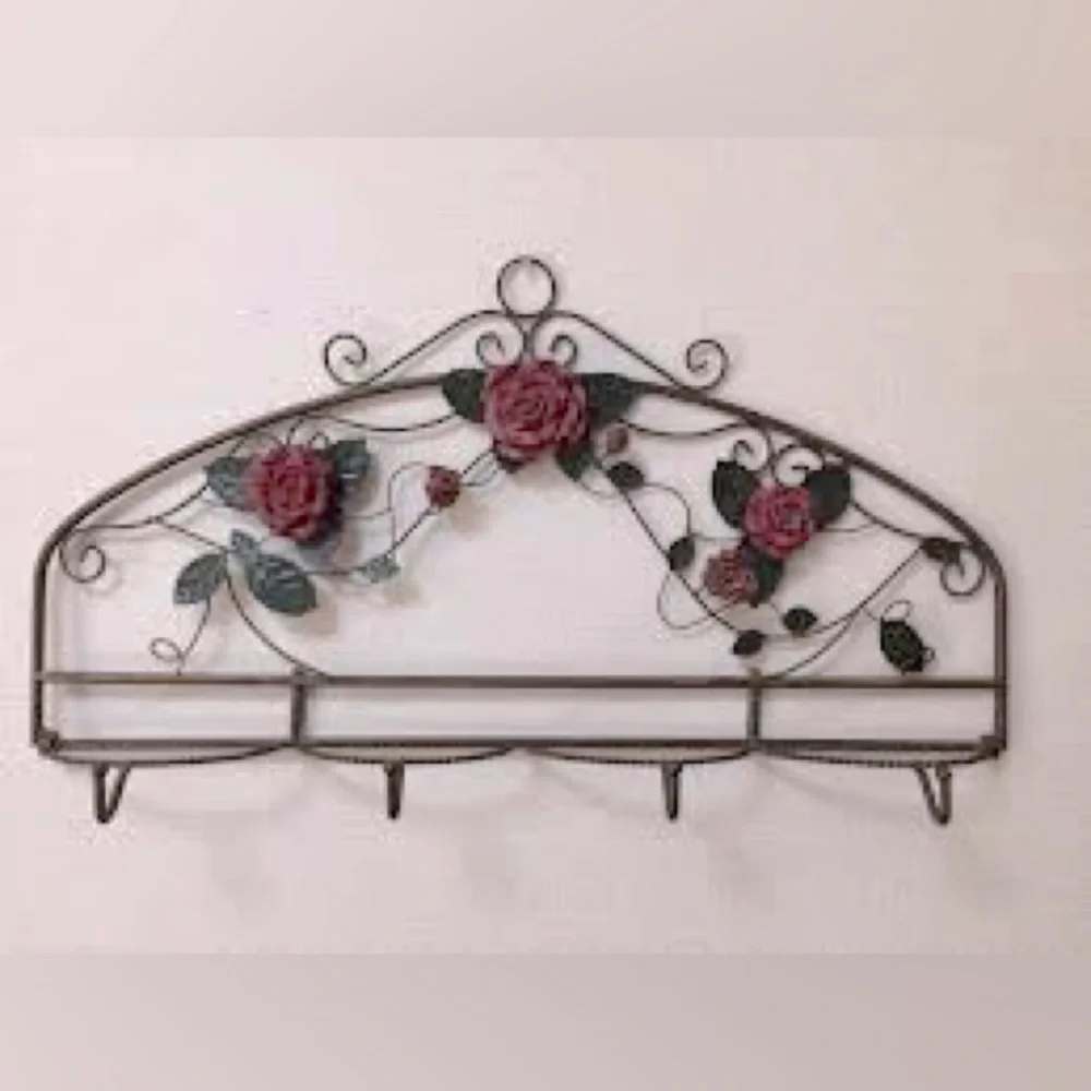 Floral Metal Wall Rack with Hooks